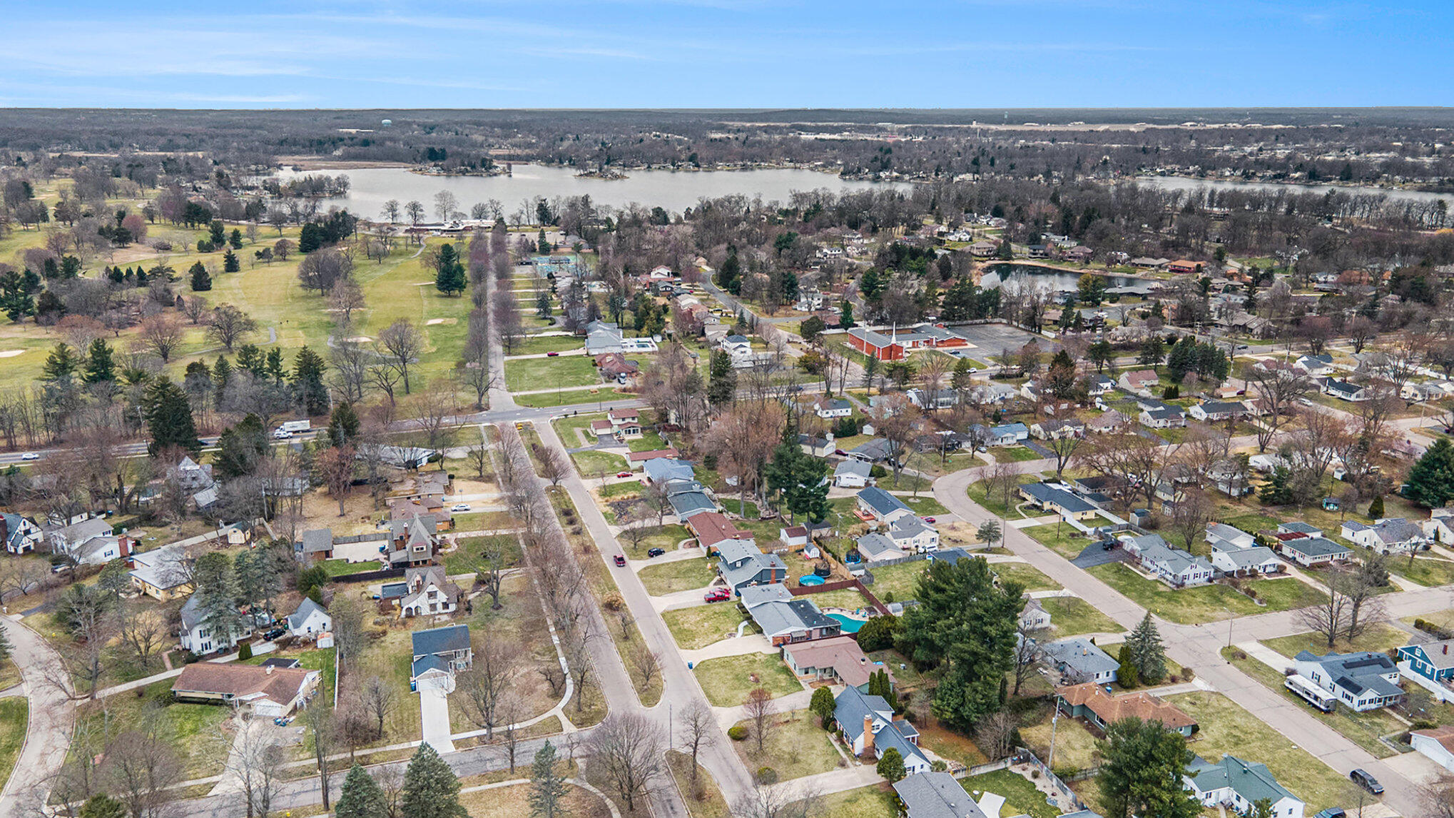 Battle Creek, Michigan 49015, United States, 4 Bedrooms Bedrooms, ,2 BathroomsBathrooms,Residential,Active,98212