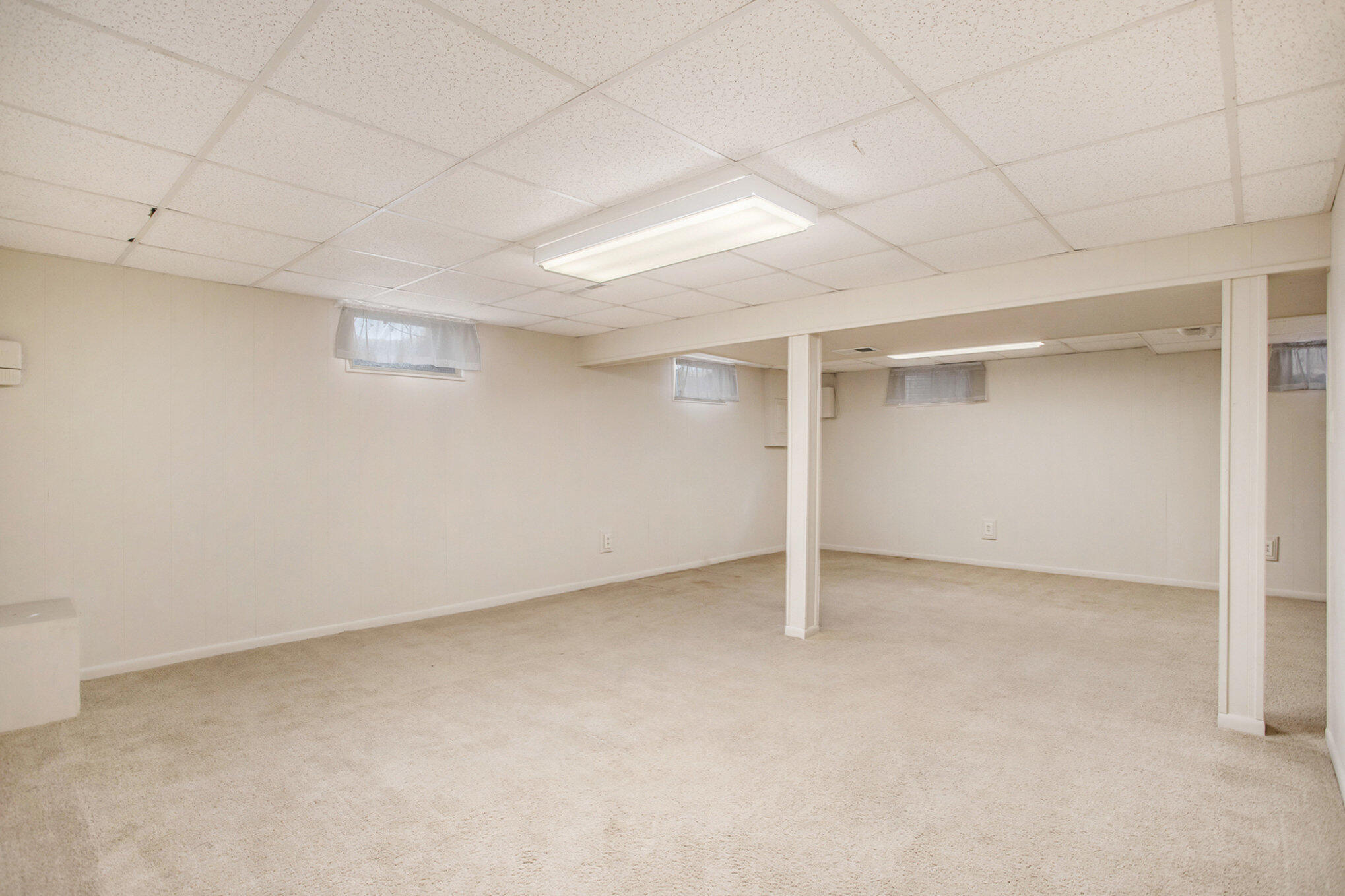 Battle Creek, Michigan 49015, United States, 4 Bedrooms Bedrooms, ,2 BathroomsBathrooms,Residential,Active,98212