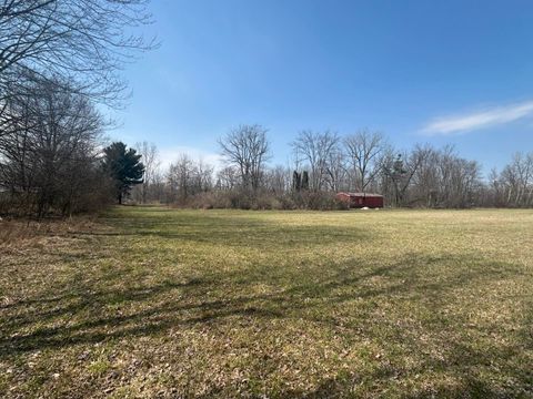 Photo of 6551 Brown Road, Jonesville, MI 49250 (MLS # 26013200)