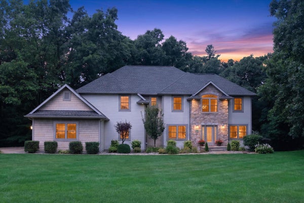 5284 TILLMAN ST, KALAMAZOO, MI 49009 - Image 2e68dcf109e7db1df7ba56dd26e2b48c/353142498
