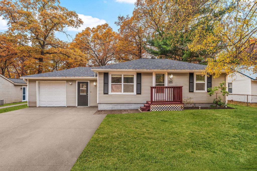 Photo of 2865 Vandenberg Road, Muskegon, MI 49444 (MLS # 25058024)