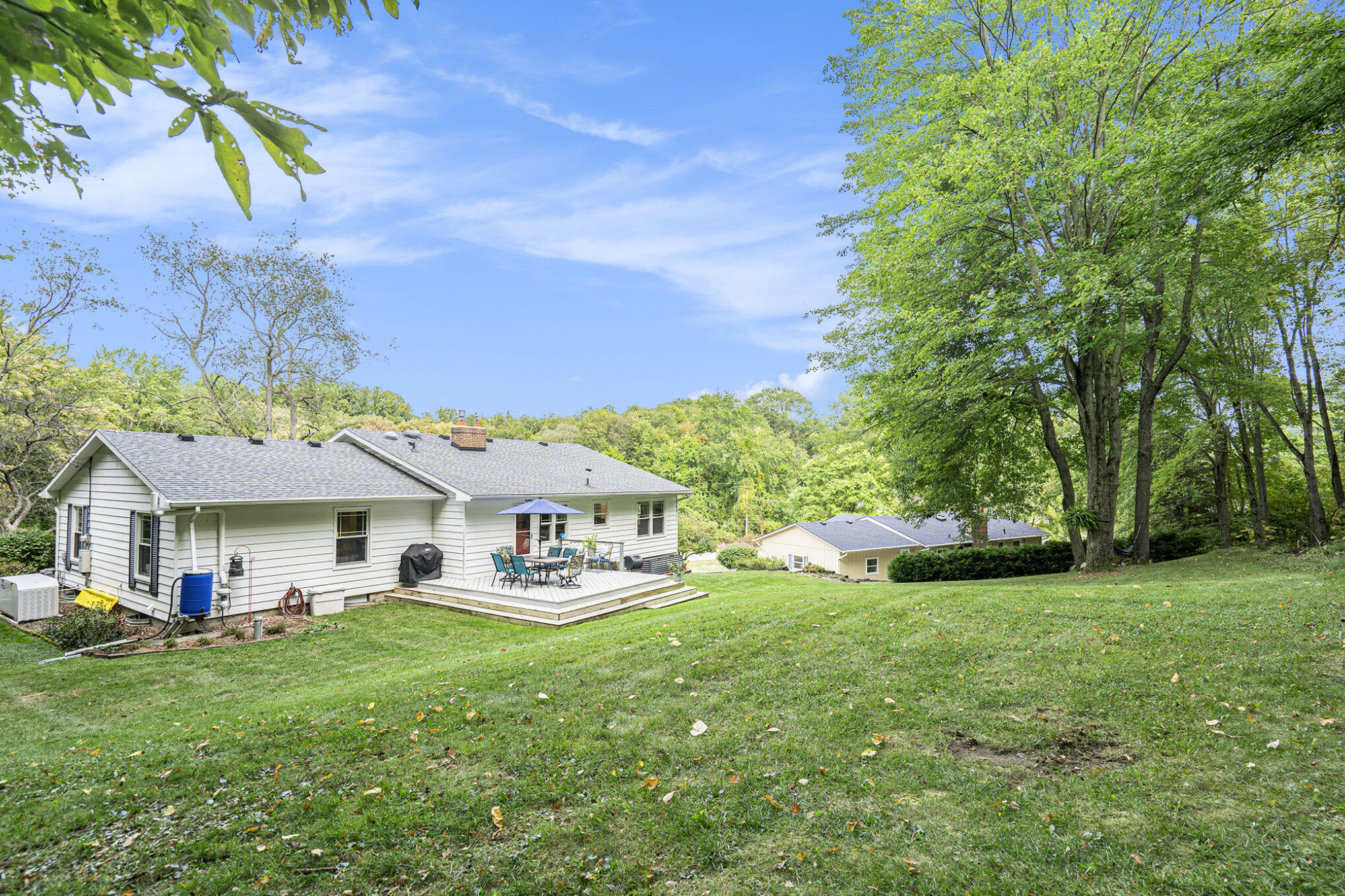 Richland, Michigan 49083, United States, 3 Bedrooms Bedrooms, ,3 BathroomsBathrooms,Residential,Pending,41767