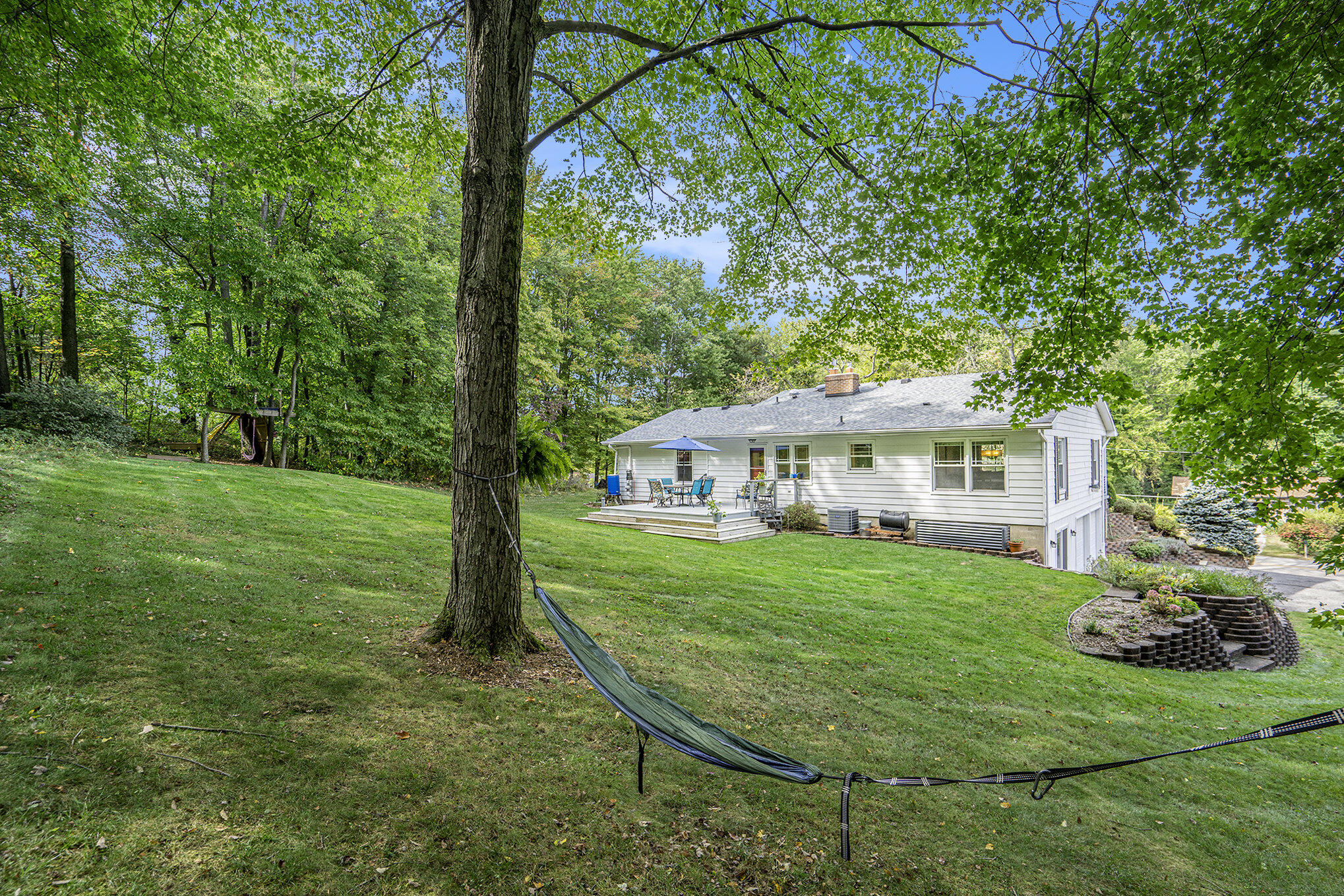 Richland, Michigan 49083, United States, 3 Bedrooms Bedrooms, ,3 BathroomsBathrooms,Residential,Pending,41767