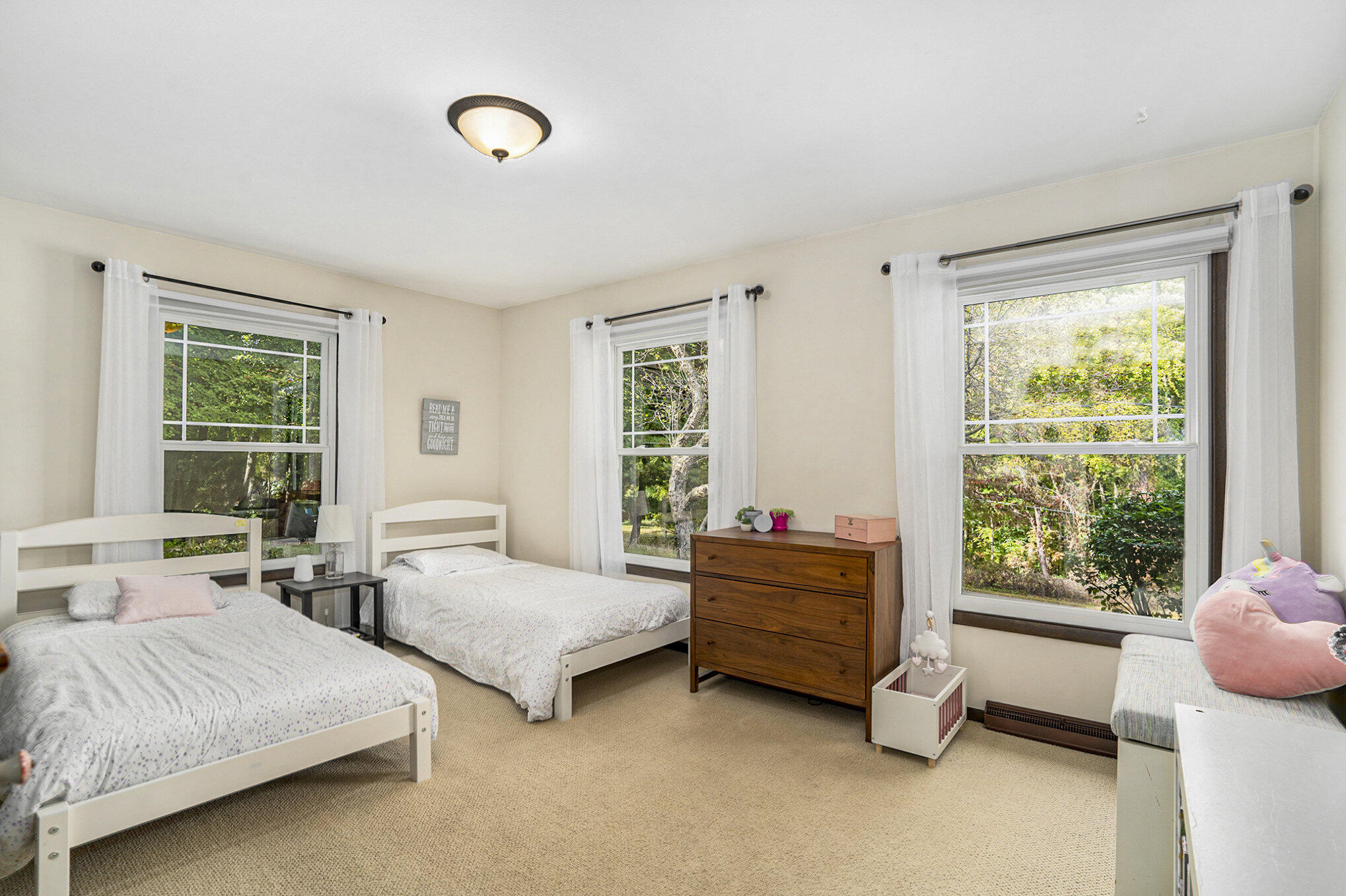 Richland, Michigan 49083, United States, 3 Bedrooms Bedrooms, ,3 BathroomsBathrooms,Residential,Pending,41767