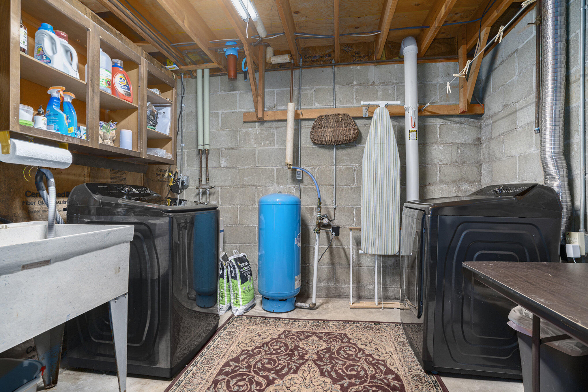 Richland, Michigan 49083, United States, 3 Bedrooms Bedrooms, ,3 BathroomsBathrooms,Residential,Pending,41767