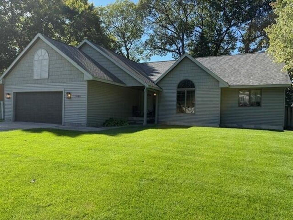 Photo of 1045 Greenbriar Drive, Muskegon, MI 49445 (MLS # 25050832)