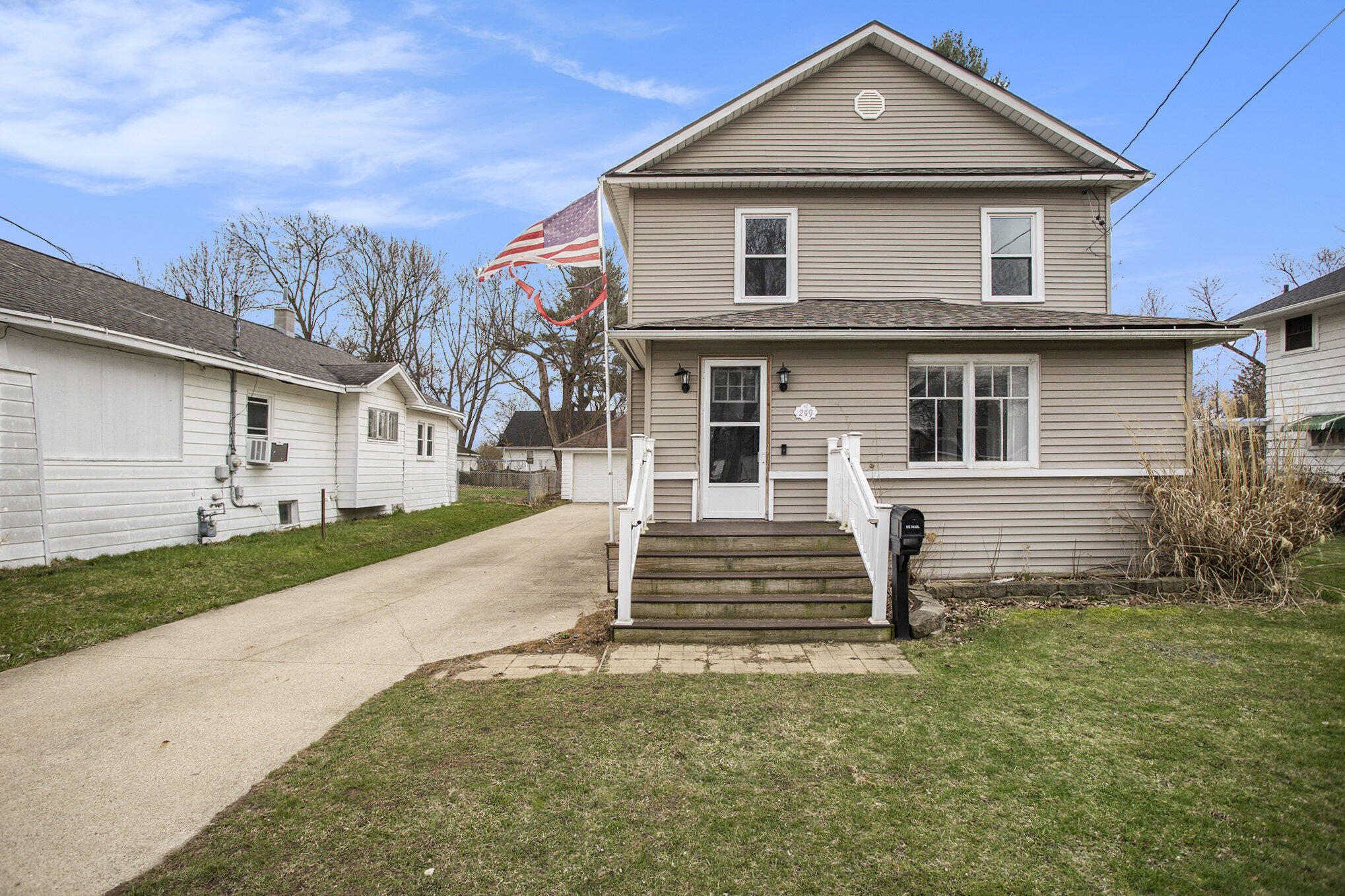 Battle Creek, Michigan 49015, United States, 3 Bedrooms Bedrooms, ,2 BathroomsBathrooms,Residential,Pending,105381