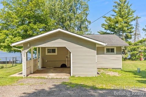 Photo for 305 Clear Lake Drive