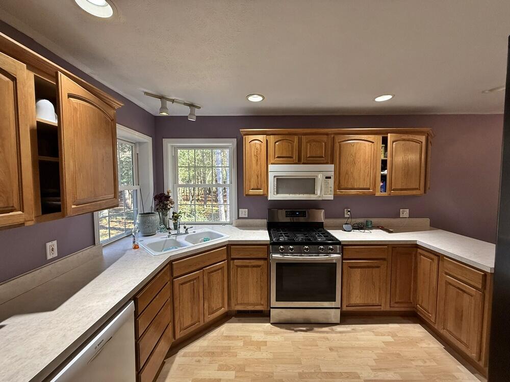 9198 Forest Pines Drive