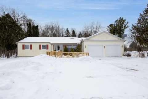 8876 20th Avenue Remus MI 49340