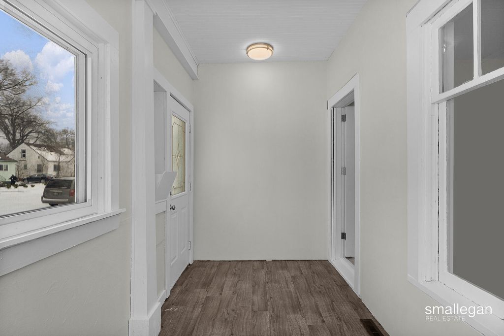 Photo of 2109 Hoyt Street, Muskegon, MI 49444 (MLS # 26010545)