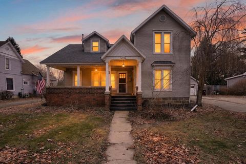 Photo of 229 S Jeffery Street, Ithaca, MI 48847 (MLS # 26008626)