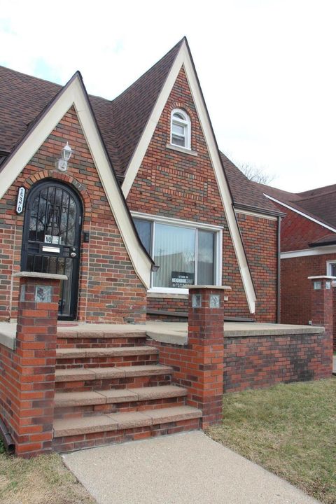 Photo of 15370 Hartwell Street, Detroit, MI 48227 (MLS # 26012766)