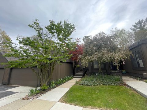22 Haverhill Court, Ann Arbor, MI 48105 - MLS#: 25013517