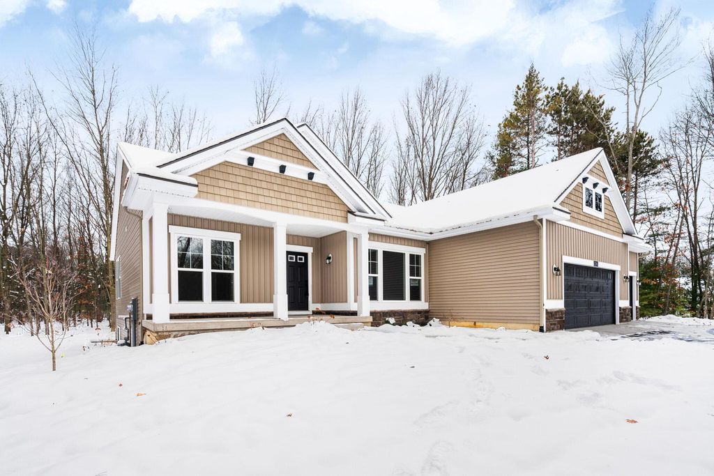 Photo of 12863 144th Avenue, Grand Haven, MI 49417 (MLS # 26001530)