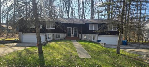 Photo of 18067 Meyers Drive, Spring Lake, MI 49456 (MLS # 26014858)