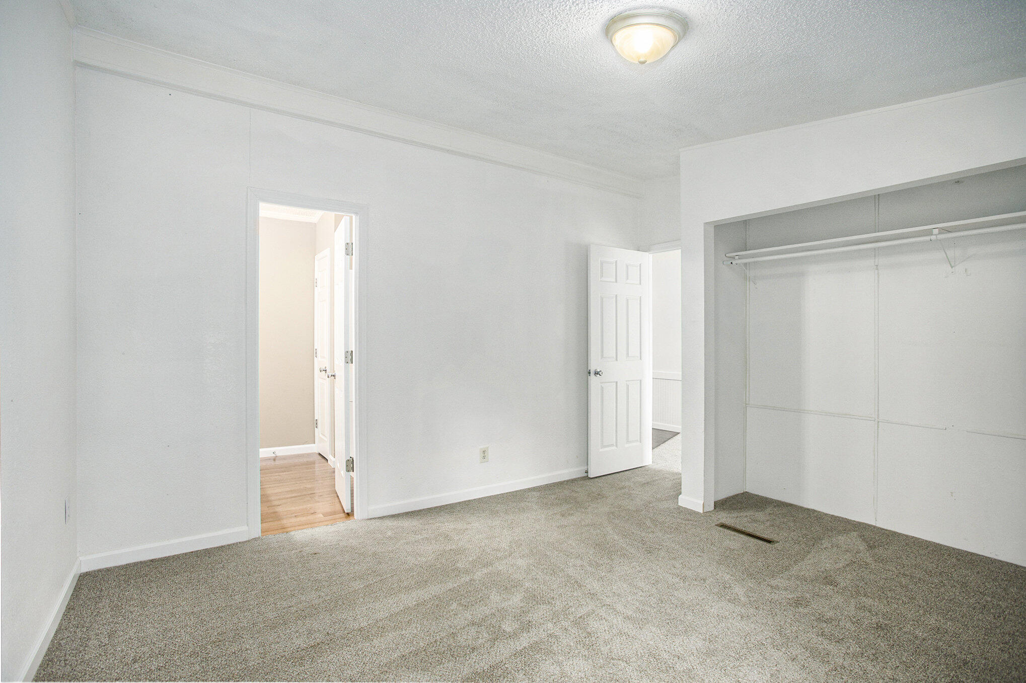 Union City, Michigan 49094, United States, 3 Bedrooms Bedrooms, ,2 BathroomsBathrooms,Residential,Active,99923