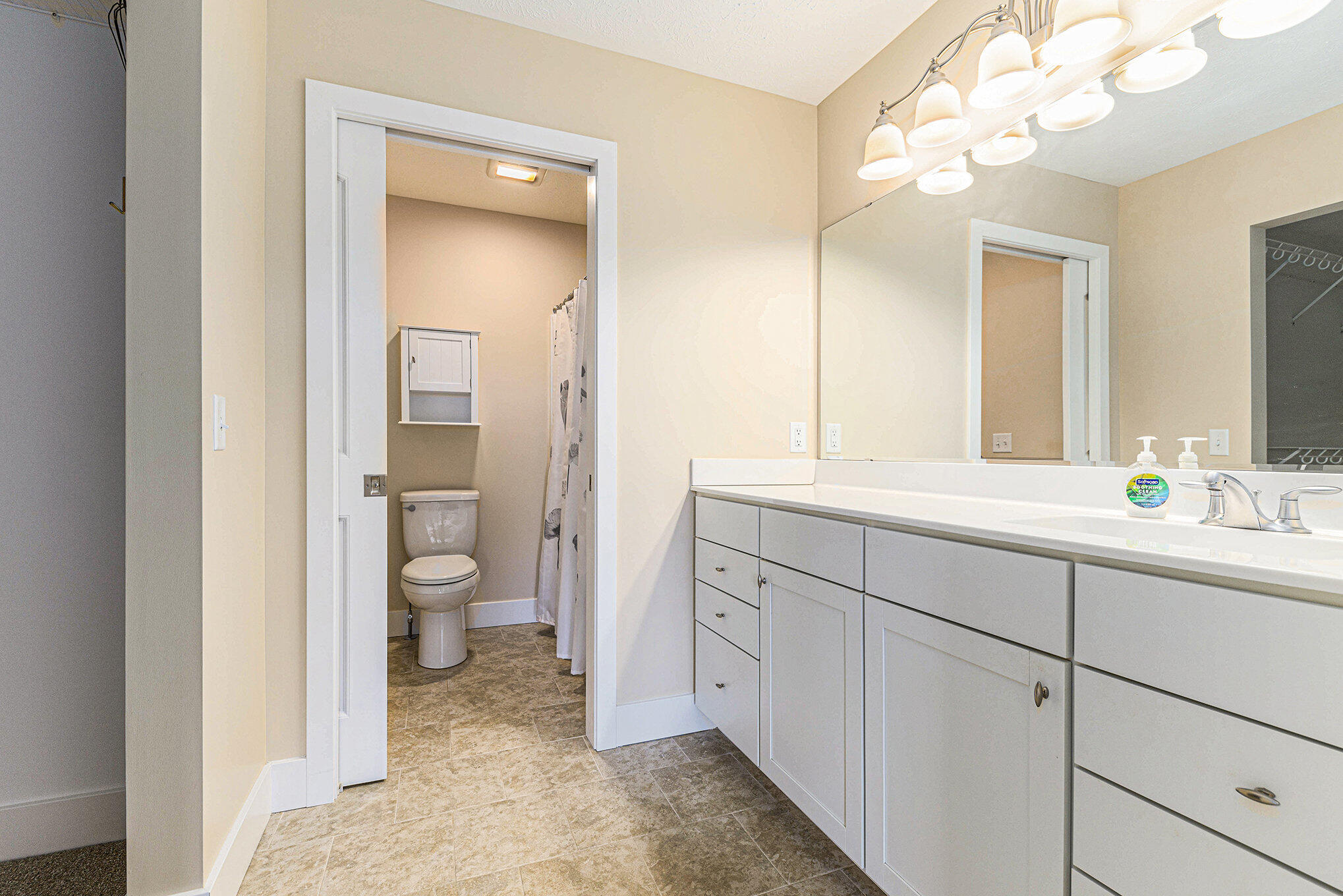 Richland, Michigan 49083, United States, 2 Bedrooms Bedrooms, ,2 BathroomsBathrooms,Residential,Active,159913