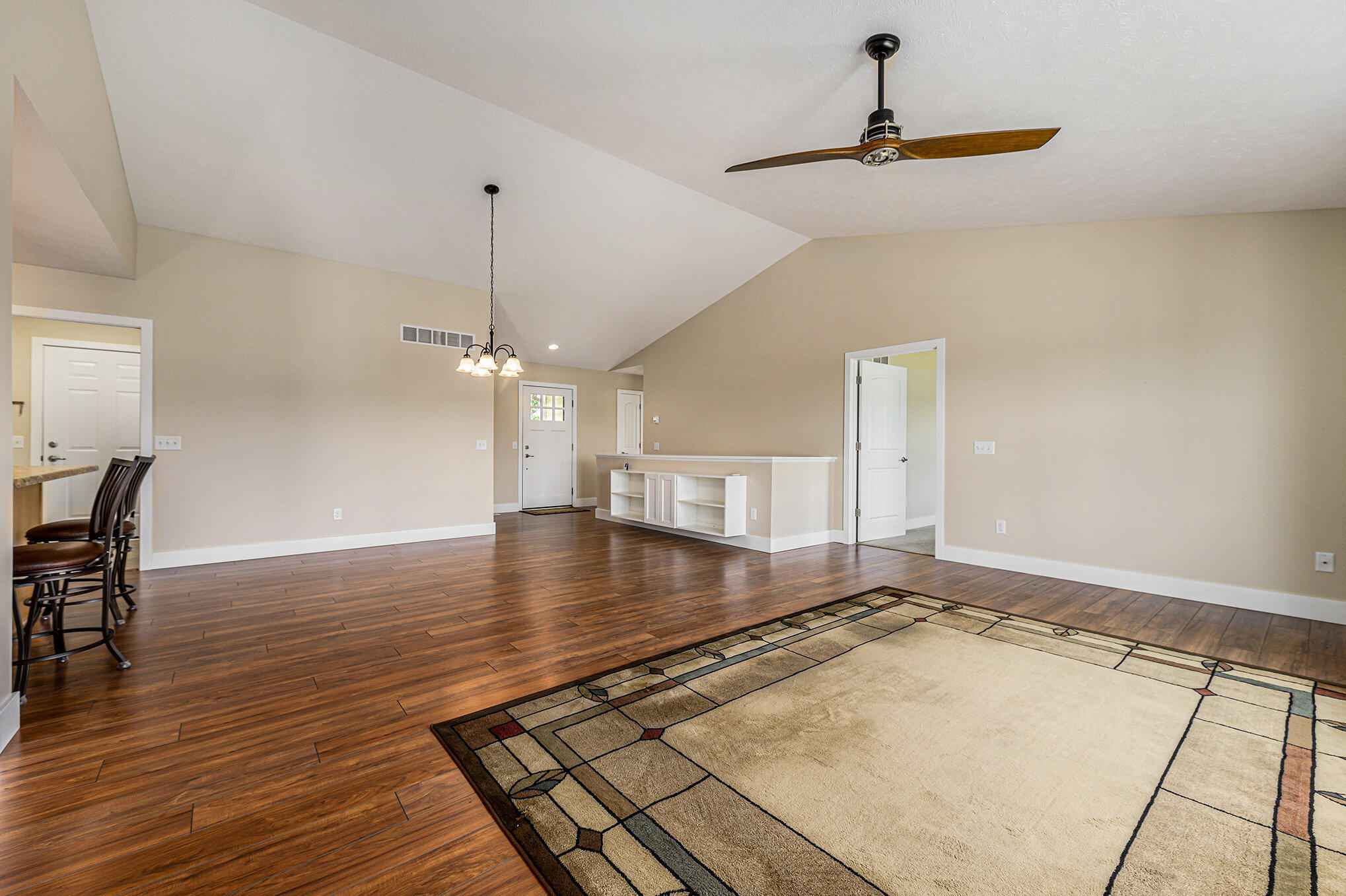 Richland, Michigan 49083, United States, 2 Bedrooms Bedrooms, ,2 BathroomsBathrooms,Residential,Active,159913