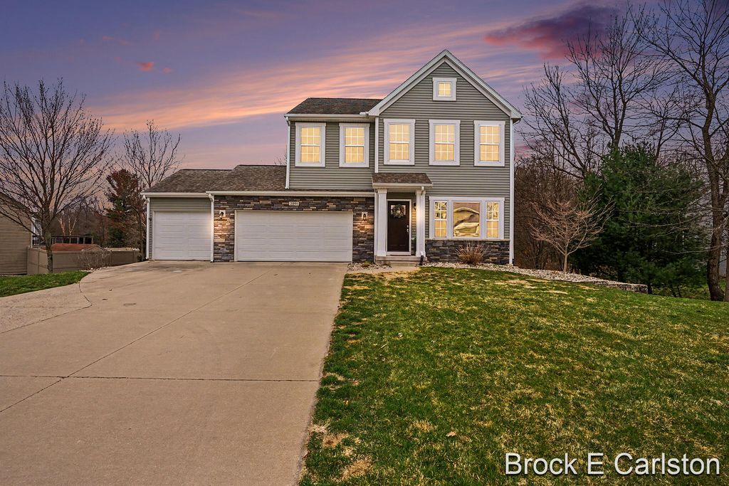 Photo of 2091 Colbert Drive, Muskegon, MI 49444 (MLS # 26013670)