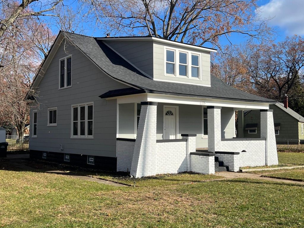 Photo of 1226 Evanston Avenue, Muskegon, MI 49442 (MLS # 25059001)