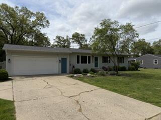 2002 Garret Drive NE