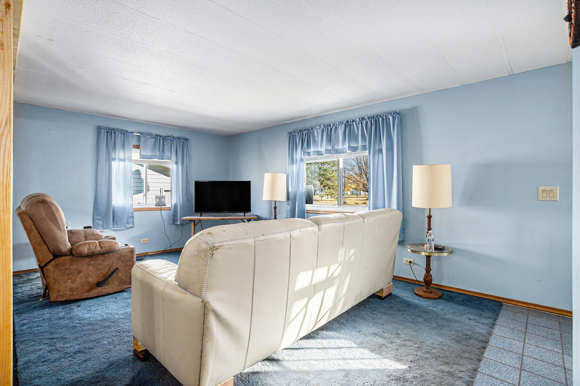 Sturgis, Michigan 49091, United States, 4 Bedrooms Bedrooms, ,3 BathroomsBathrooms,Residential,Active,242101