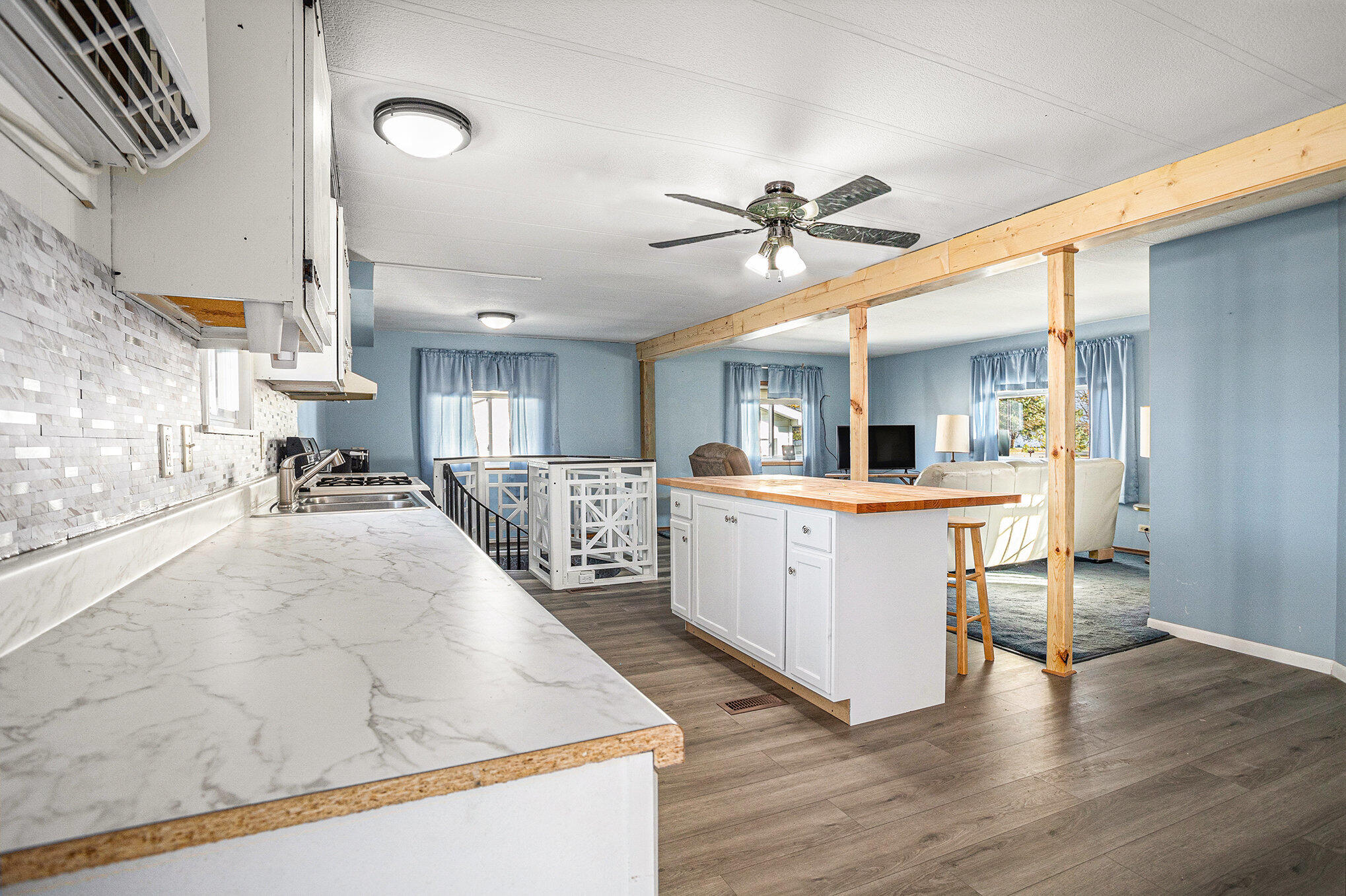 Sturgis, Michigan 49091, United States, 4 Bedrooms Bedrooms, ,3 BathroomsBathrooms,Residential,Active,242101