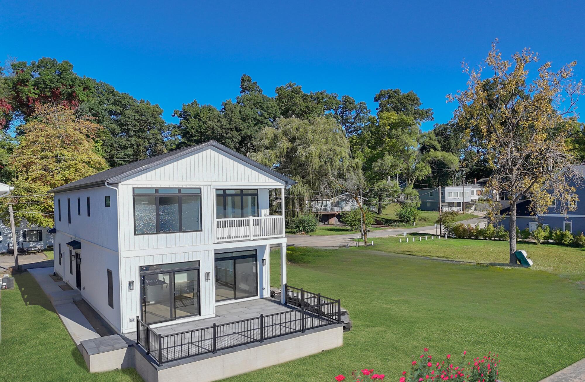 63403 Lakeshore Dr.