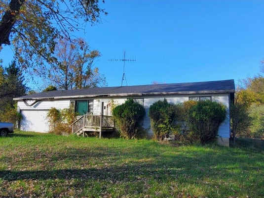 1825 ROBERTS AVE, BENTON HARBOR, MI 49022 - Image 323077cc3d87a524f1815193d2e5215a/3677380252