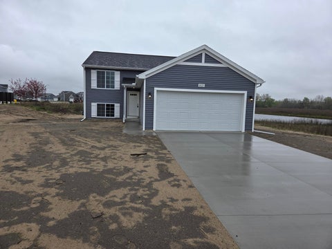 Photo of 13683 Oasis Avenue, Holland, MI 49424 (MLS # 26021888)