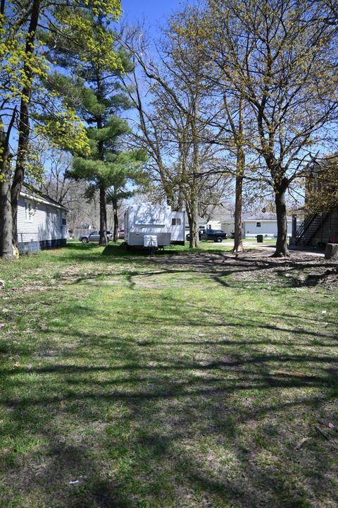 Photo of 1721 Pine Street, Muskegon, MI 49442 (MLS # 26017193)