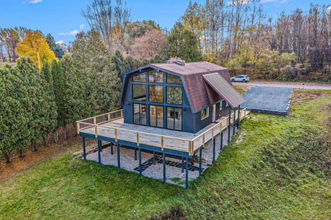 Photo of 1550 W Chilberg Road, Scottville, MI 49454 (MLS # 26019568)