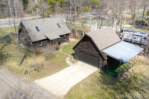 Photo of 1876 Lake Michigan Drive NW, Grand Rapids, MI 49534 (MLS # 26012166)