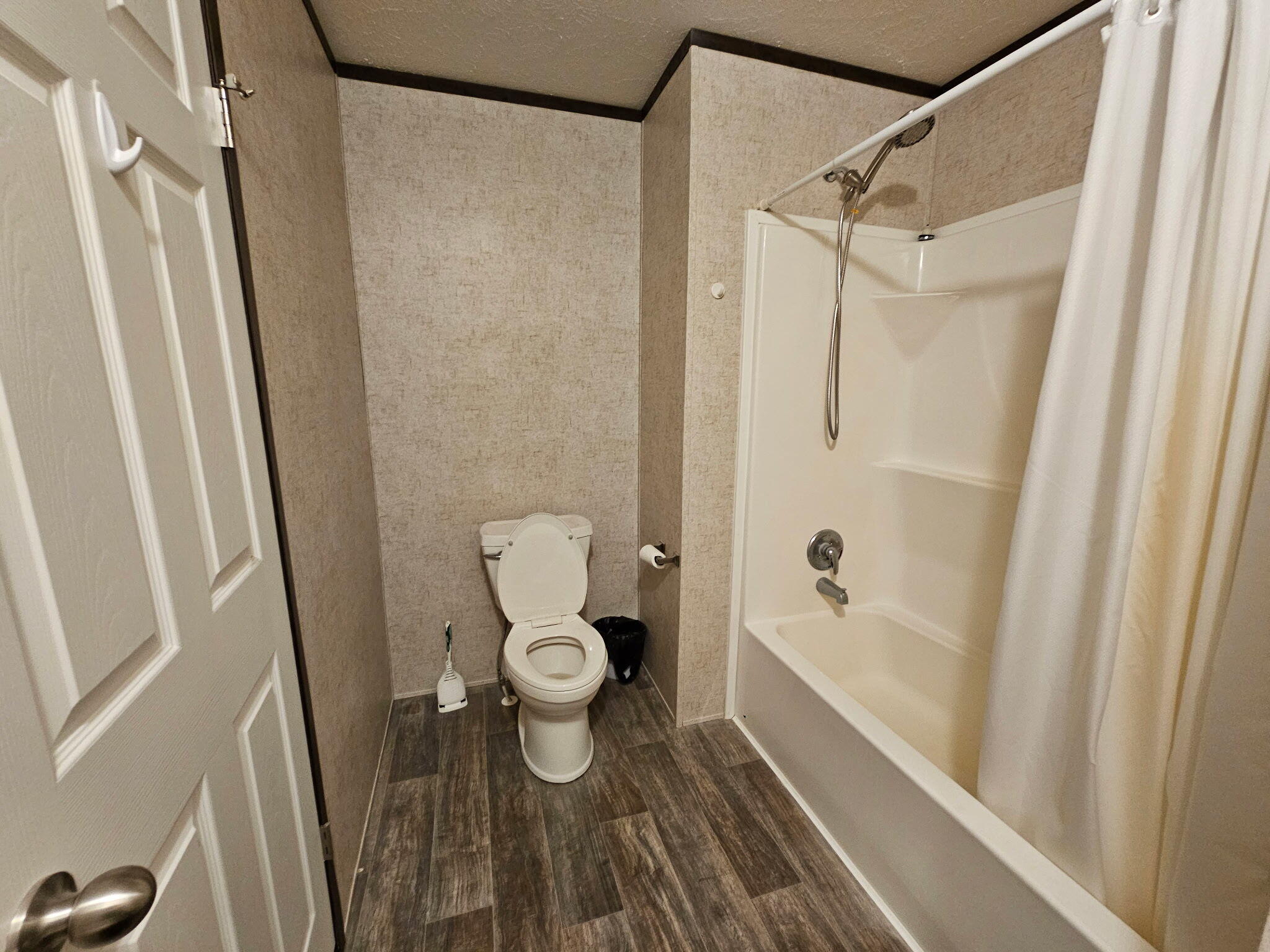 Allegan, Michigan 49010, United States, 3 Bedrooms Bedrooms, ,2 BathroomsBathrooms,Residential,Pending,142582