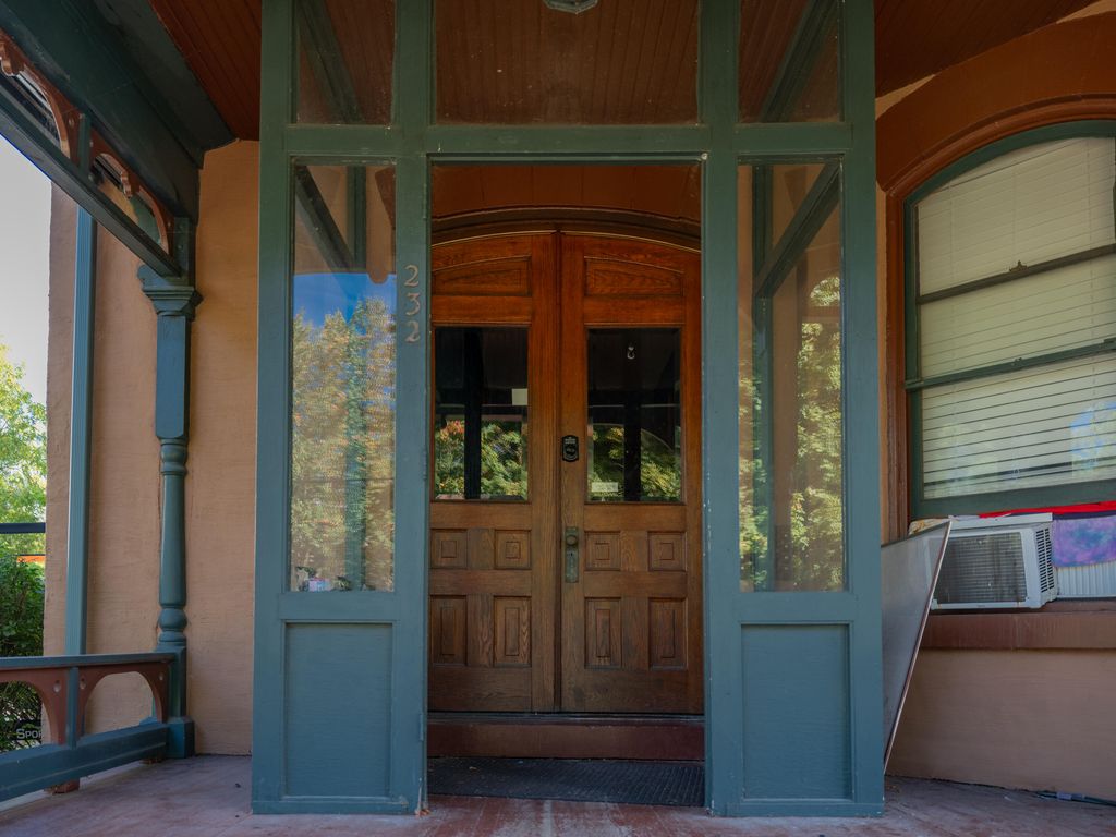 Photo of 232 Woodward Avenue, Kalamazoo, MI 49007 (MLS # 26005619)