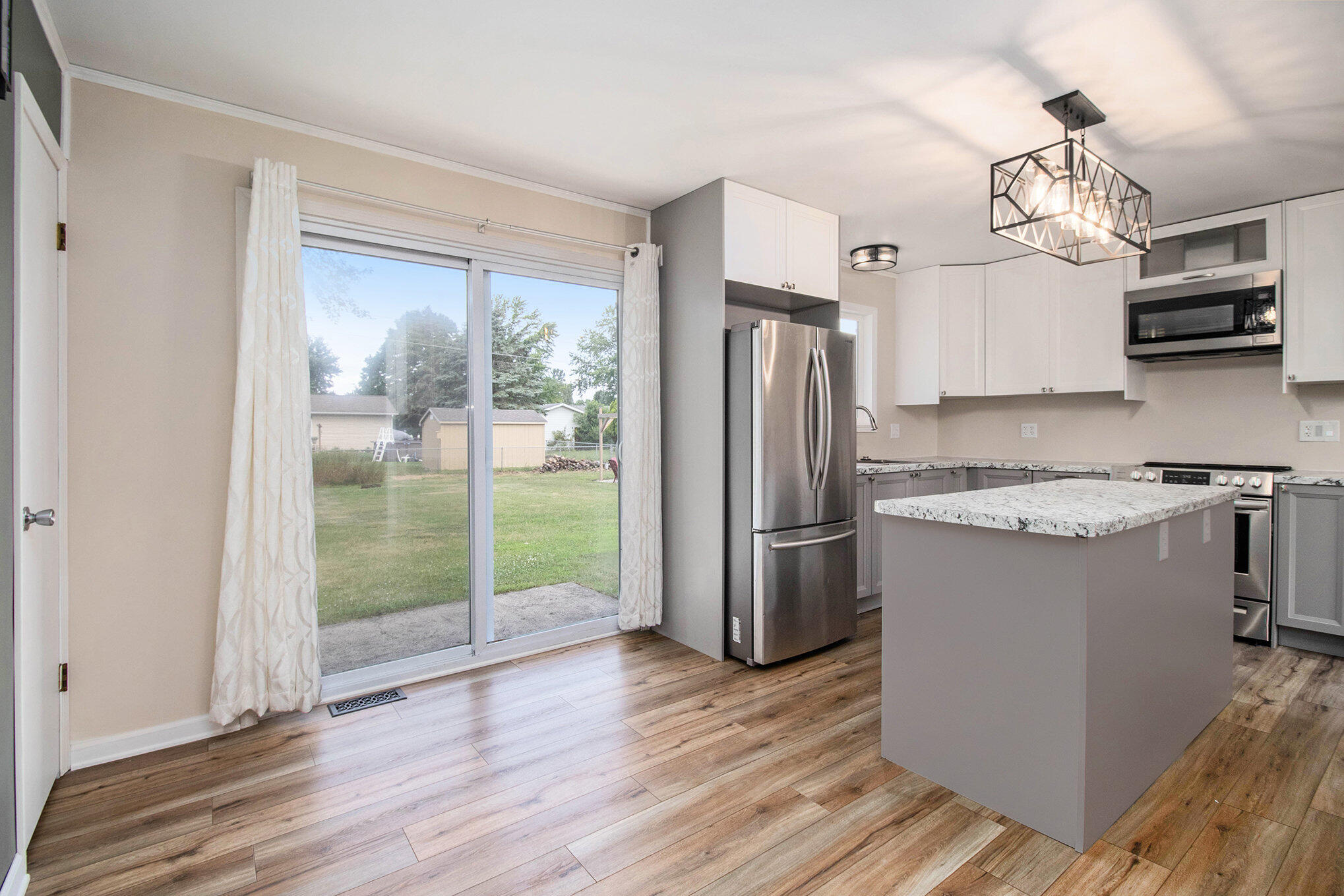 Paw Paw, Michigan 49079, United States, 3 Bedrooms Bedrooms, ,1 BathroomBathrooms,Residential,Active,171003