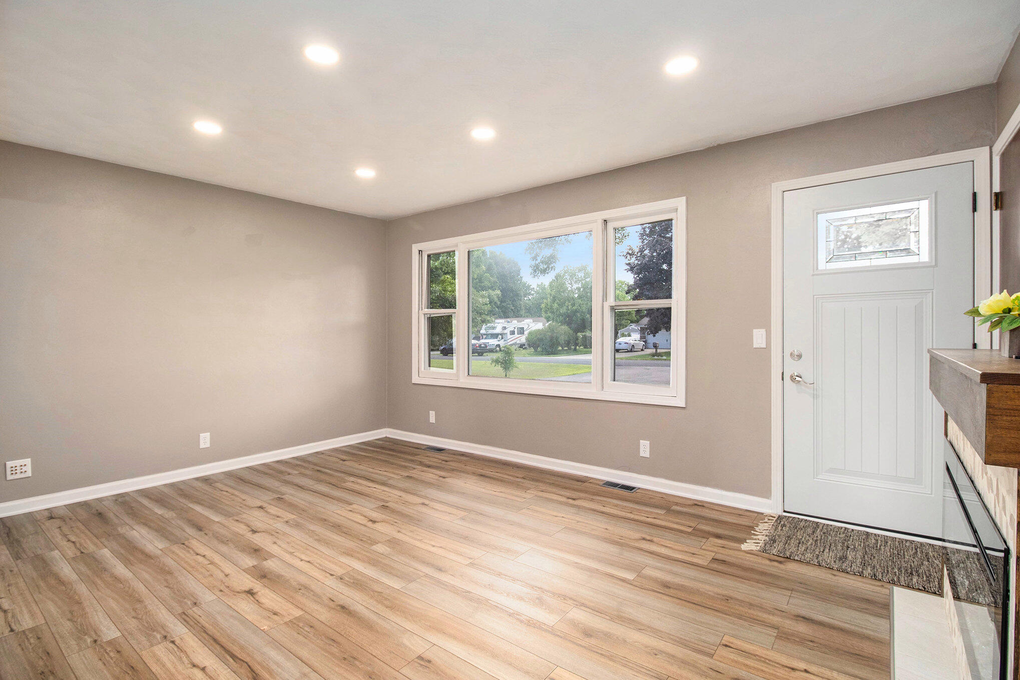 Paw Paw, Michigan 49079, United States, 3 Bedrooms Bedrooms, ,1 BathroomBathrooms,Residential,Active,171003