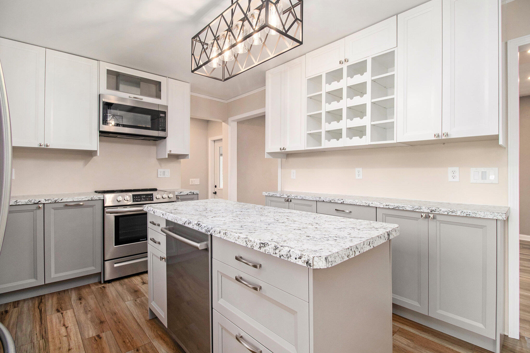 Paw Paw, Michigan 49079, United States, 3 Bedrooms Bedrooms, ,1 BathroomBathrooms,Residential,Active,171003