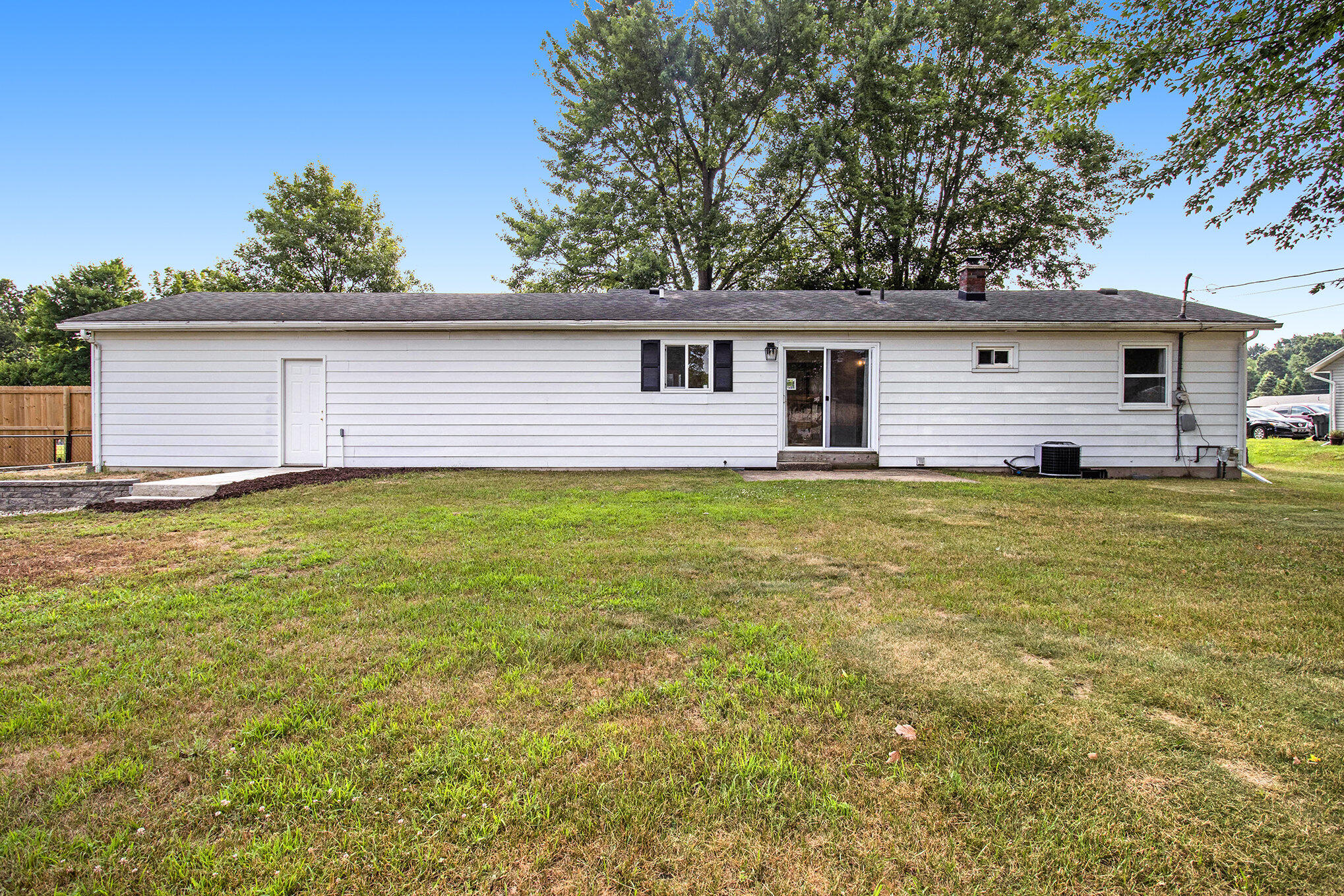 Paw Paw, Michigan 49079, United States, 3 Bedrooms Bedrooms, ,1 BathroomBathrooms,Residential,Active,171003