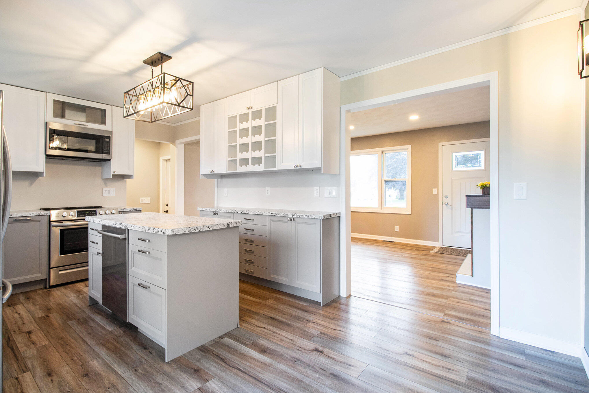 Paw Paw, Michigan 49079, United States, 3 Bedrooms Bedrooms, ,1 BathroomBathrooms,Residential,Active,171003