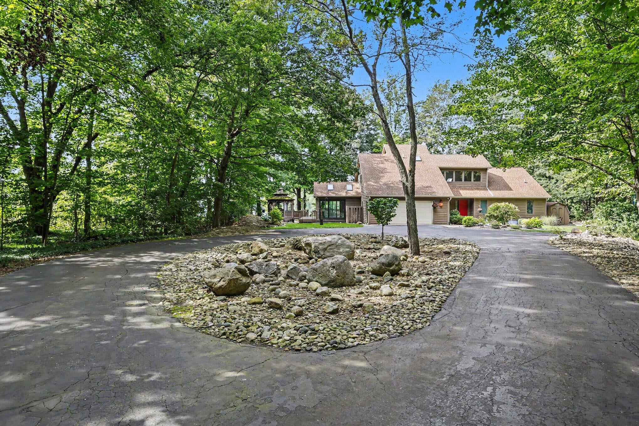 4245 Lake Chapin Bluff