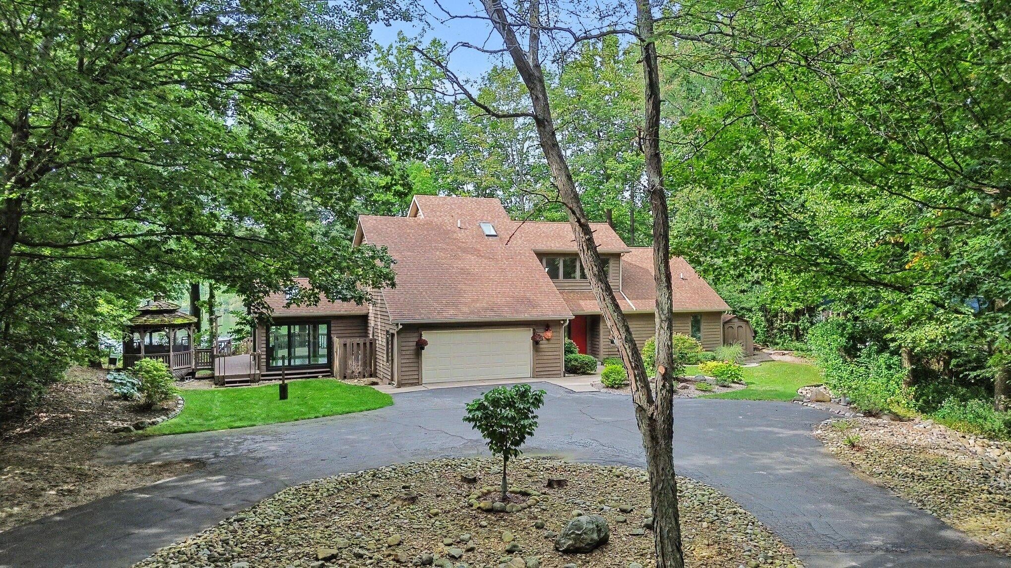 4245 Lake Chapin Bluff