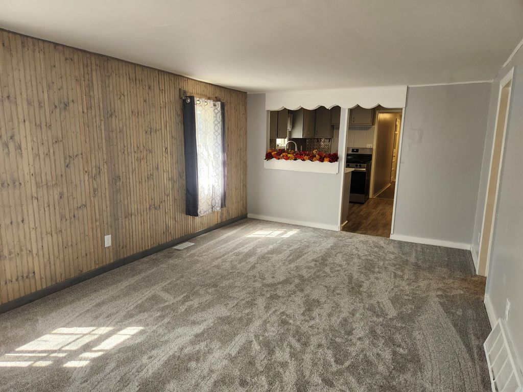 Photo of 1873 Valley Street, Muskegon, MI 49442 (MLS # 26007759)