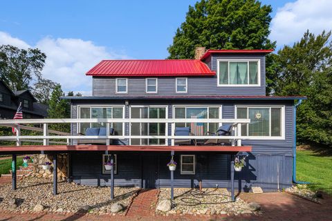 55945 Inn D Inn Drive Dowagiac MI 49047