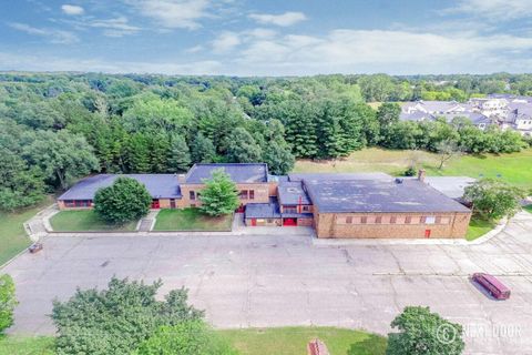 2286 Ball Avenue NE Grand Rapids MI 49505