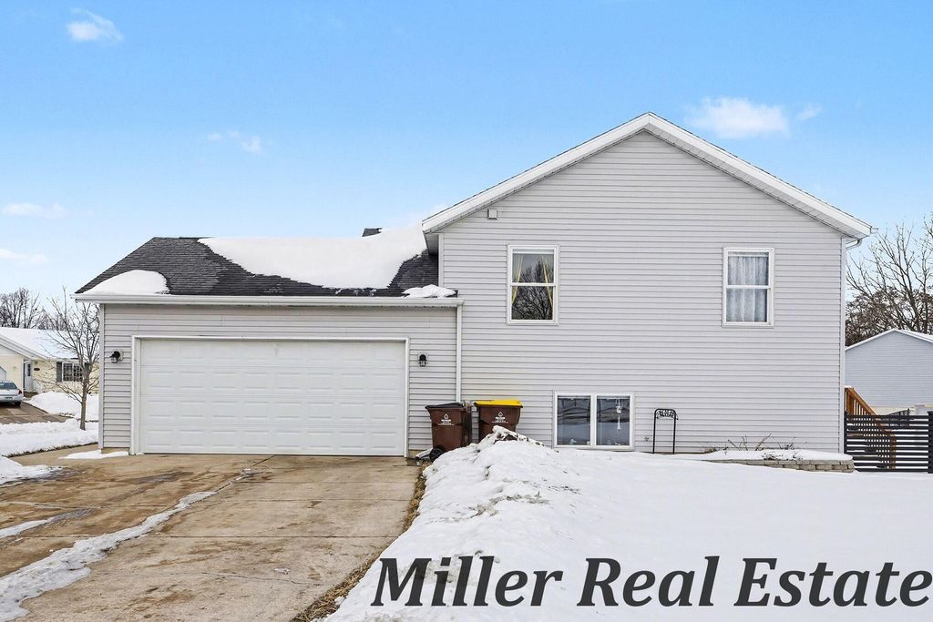 Photo of 711 Howard Lane, Hastings, MI 49058 (MLS # 26005066)