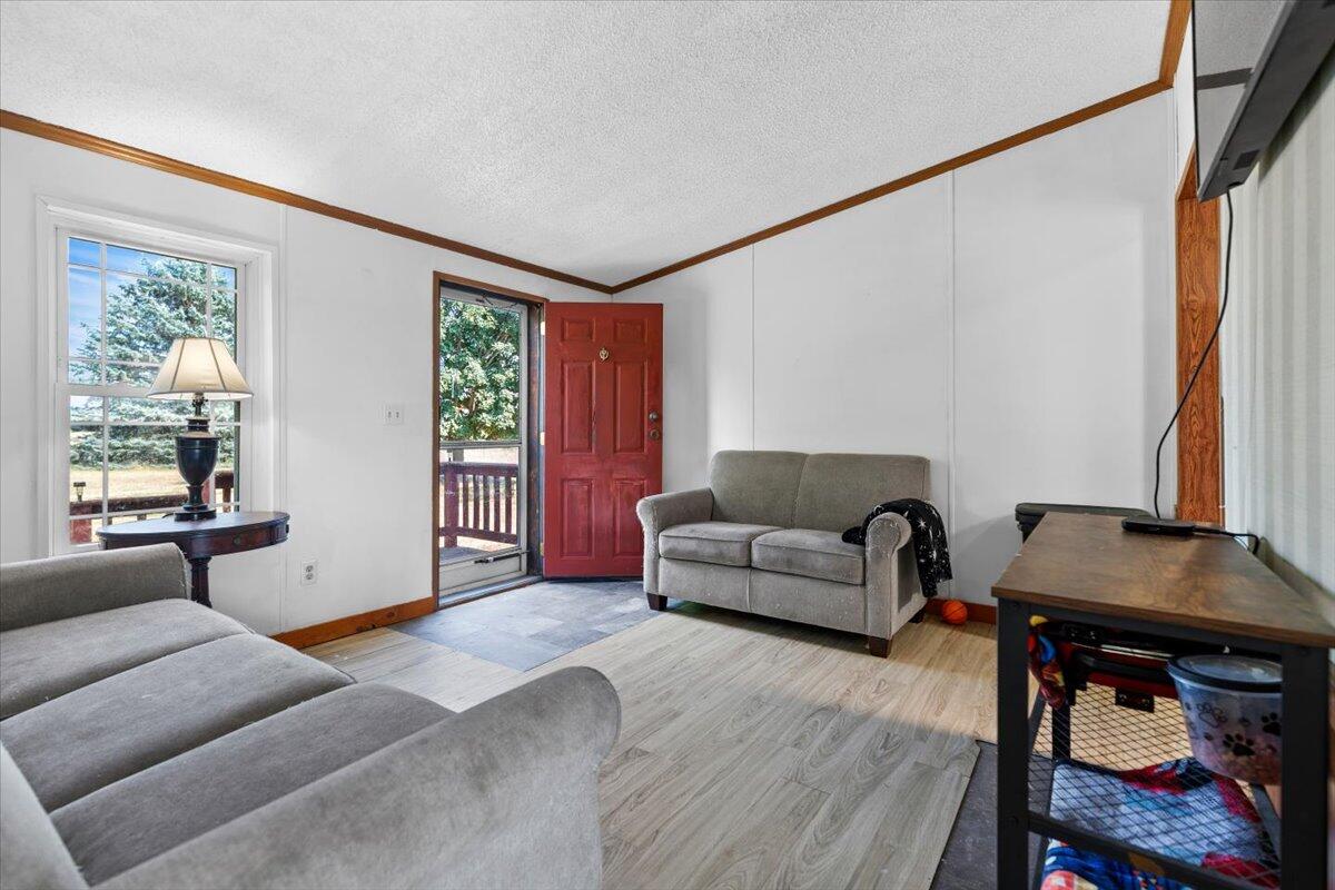 Listing 16