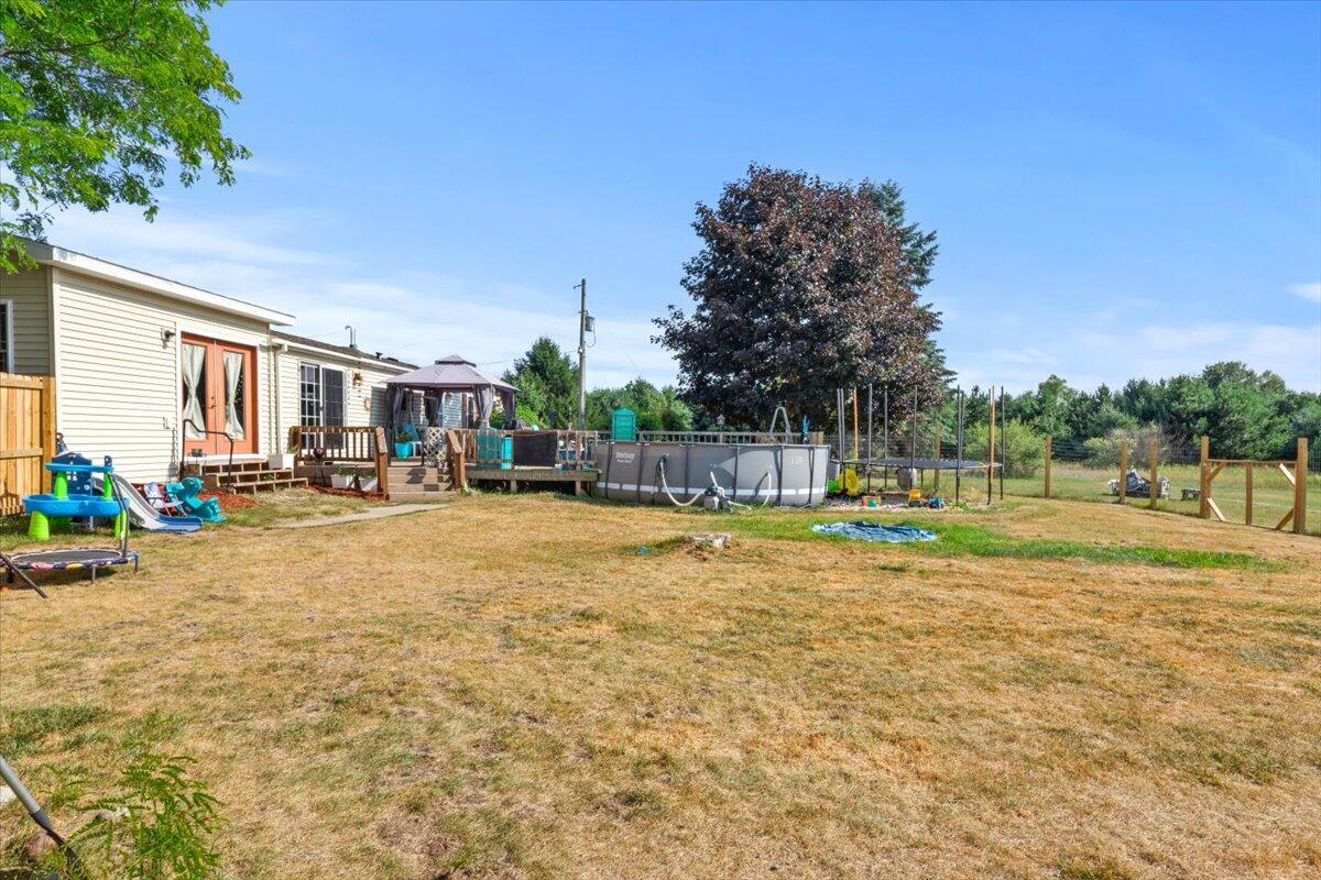 Listing 16