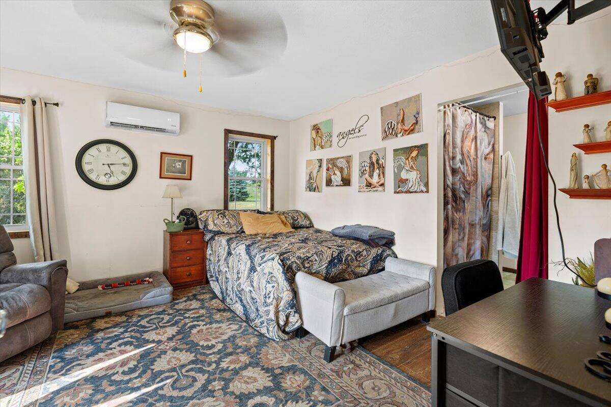 Listing 16